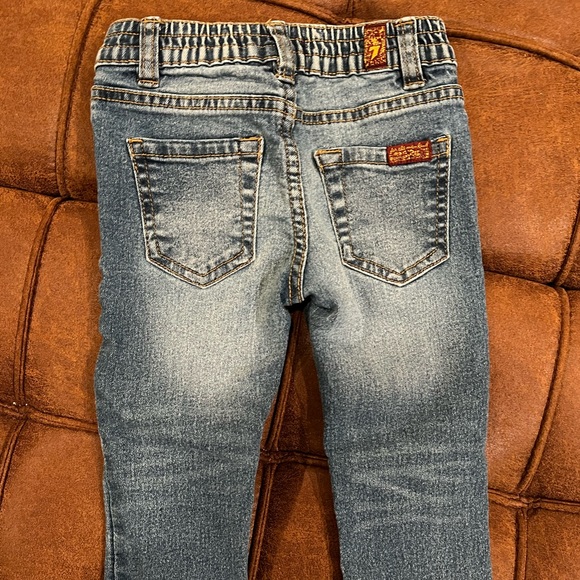 Complete Toddler Outfit - 7 for all the mankind - Picture 3 of 9